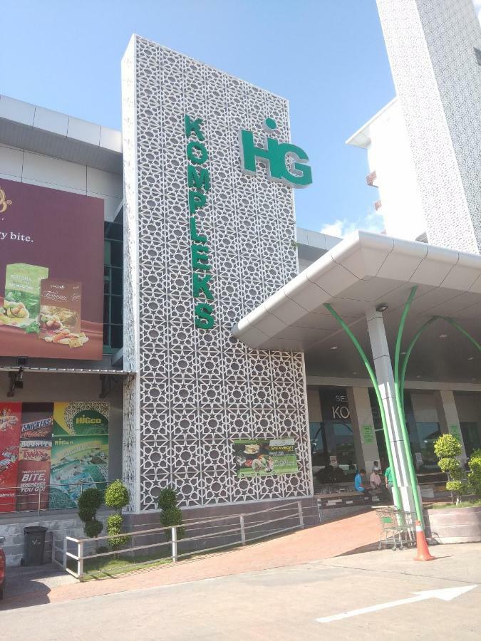 Seri Lagenda Apartment Kuah Exterior photo